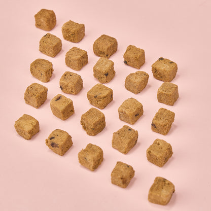 Waita Freeze Dried Lamb, Goat Milk & Blueberry Cubes 40g