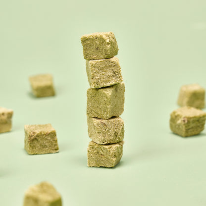 Waita Freeze Dried Dog Grass Cubes 40g