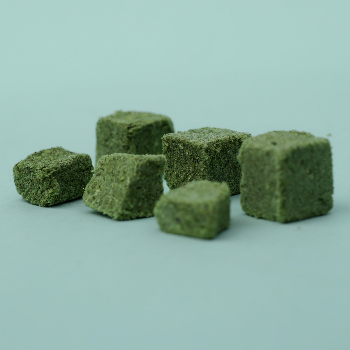 Waita Freeze-Dried Cat Grass Cubes (50g/500g)