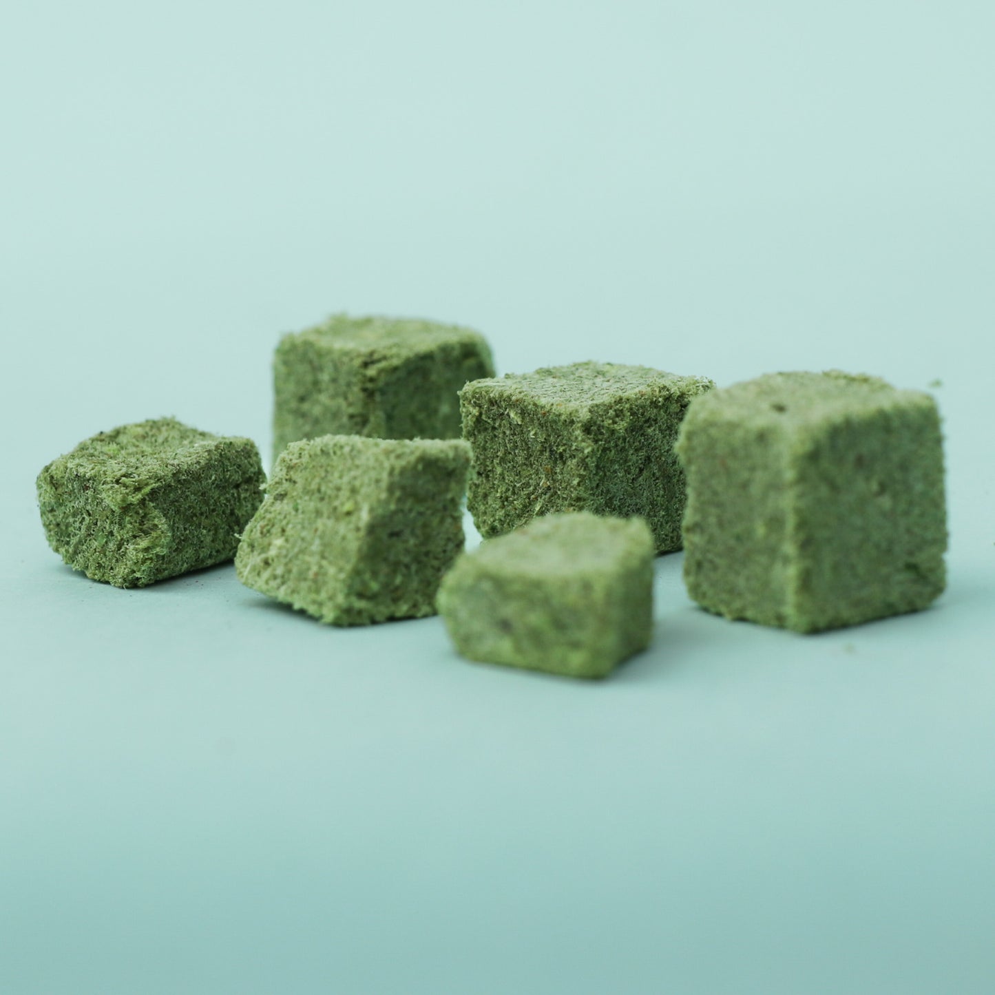 Waita Freeze-Dried Cat Grass Cubes (50g/500g)