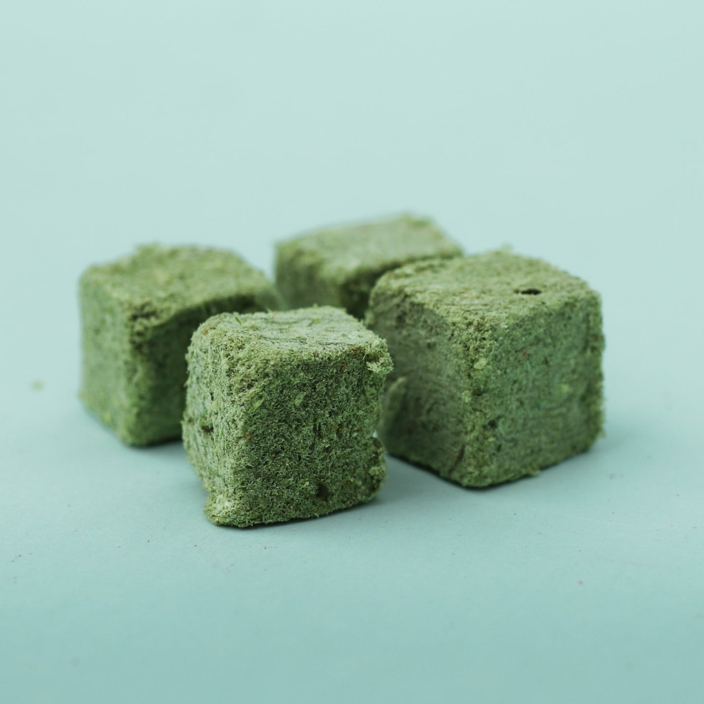 Waita Freeze-Dried Cat Grass Cubes (50g/500g)